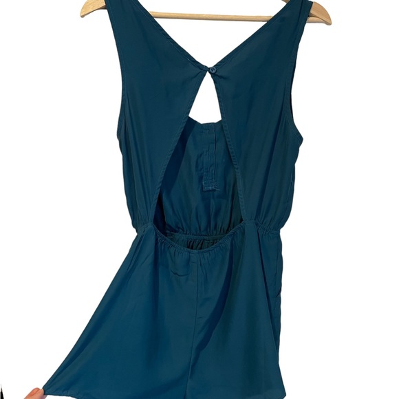 Pins & Needles Teal Romper with Open Back Cutout Size Small - Picture 2 of 4